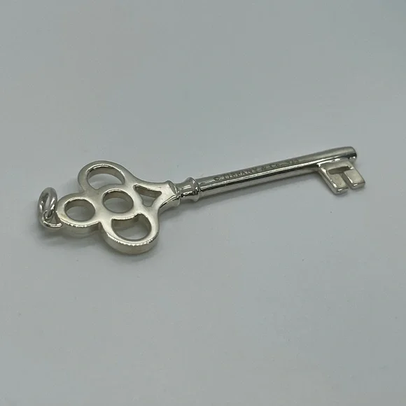 Tiffany & Co. Crown Key Pendant - Picture 7 of 8